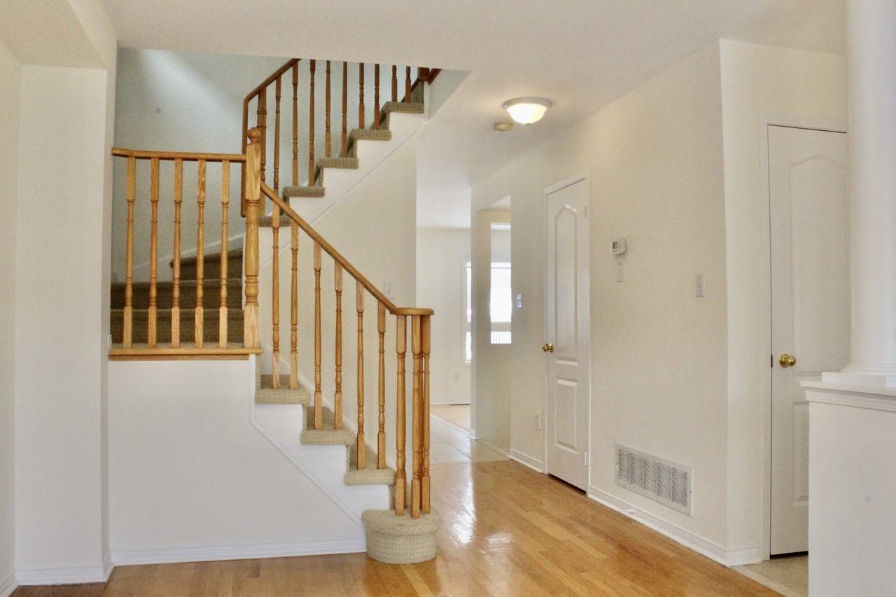 344 Castlemore Avenue - Photo 7 of 20