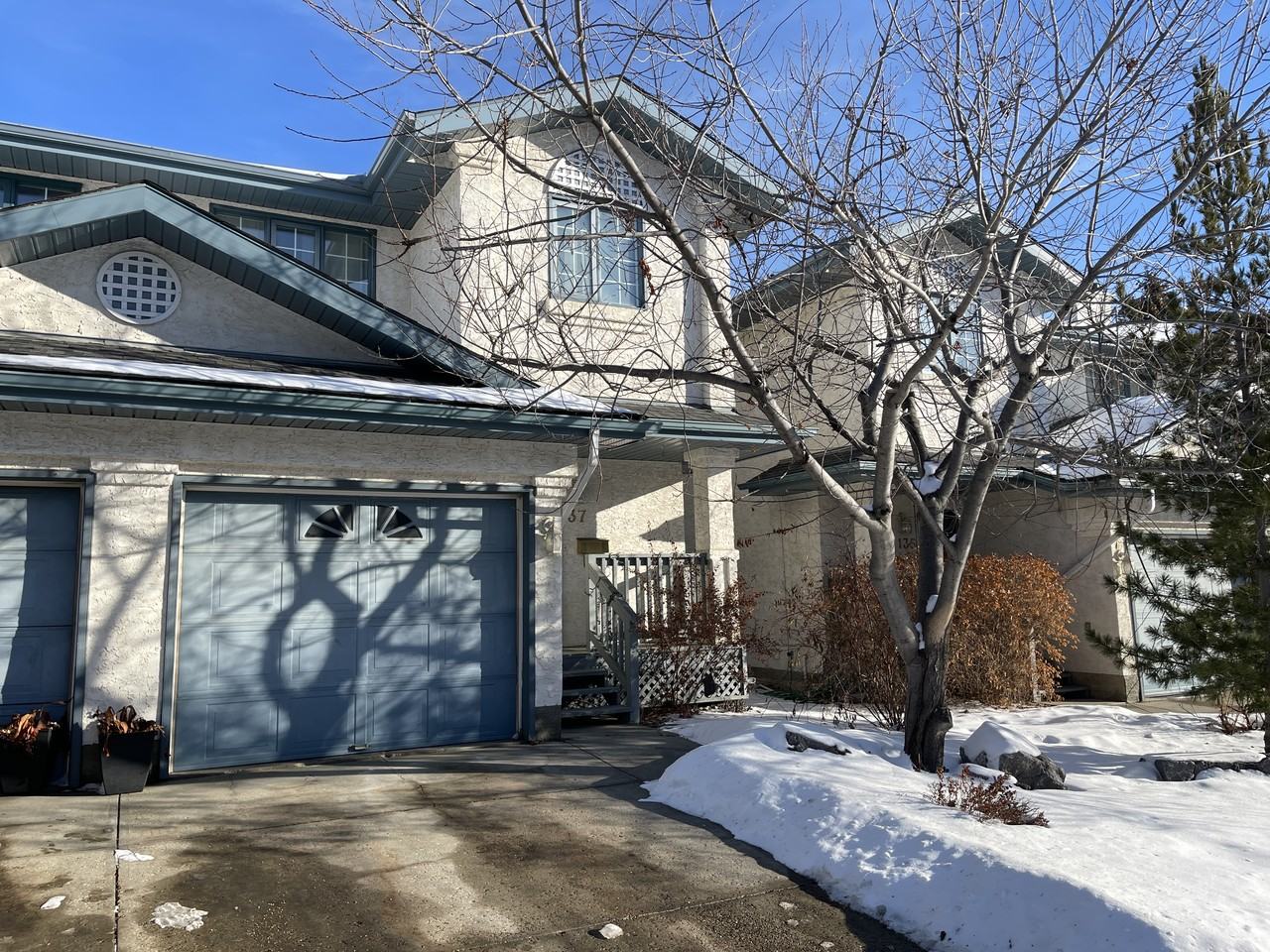 137 Bulyea Road Northwest - Photo 2 of 32