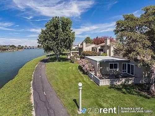 232 Beach Park Blvd - Photo 2 of 25