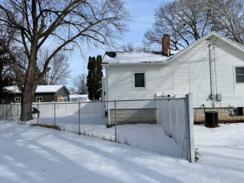 321 W Morgan St - Photo 3 of 41