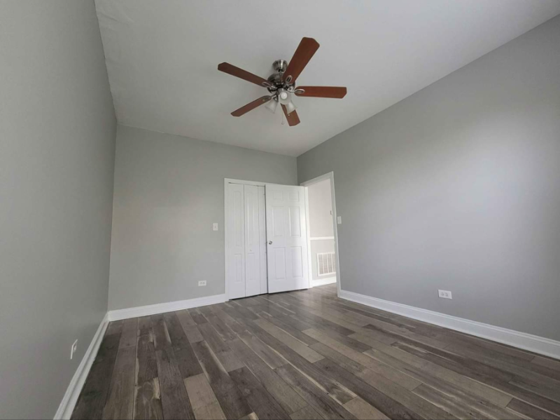 527 N Homan Ave #2 - Photo 4 of 12