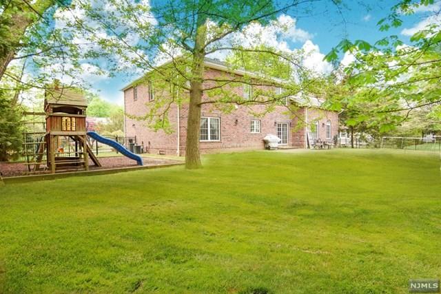 4 Leoson Pkwy - Photo 2 of 25