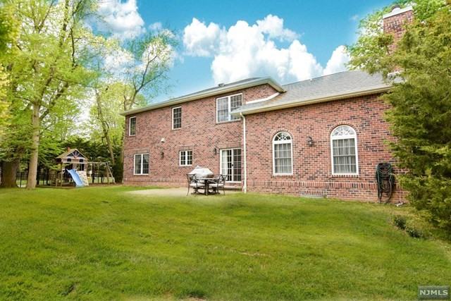 4 Leoson Pkwy - Photo 3 of 25