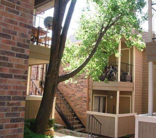 Dove Park Apartment - Photo 2 of 8