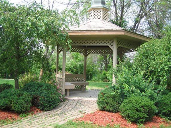 Oakland Park Towers - Photo 2 of 5