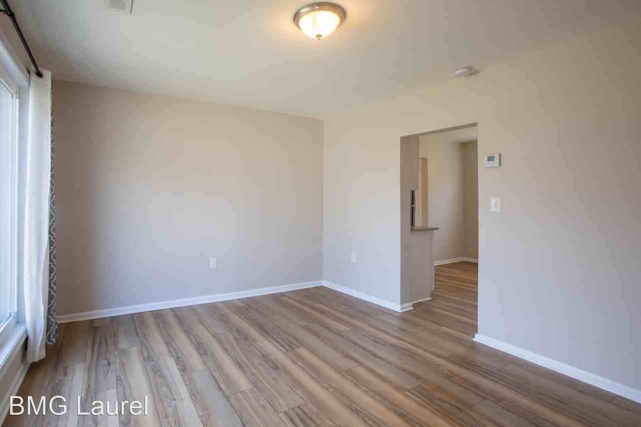 9622 Narragansett Pkwy - Photo 2 of 25