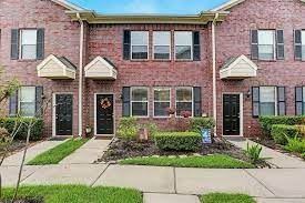 2035 Kemah Village Dr - Photo 3 of 8