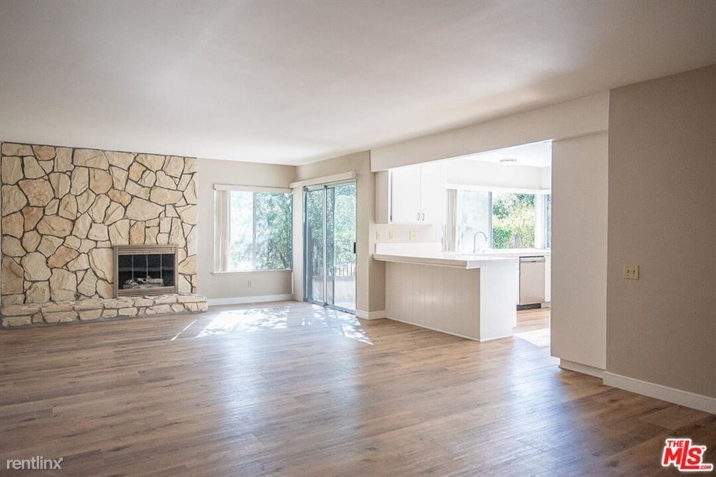 22719 Brandywine Dr - Photo 2 of 12