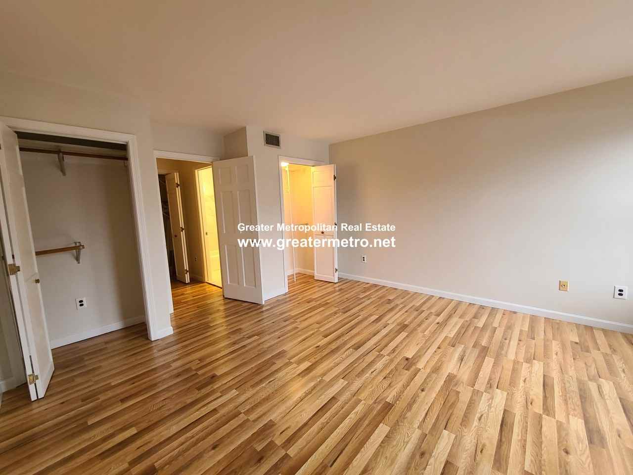 30 Clark St #4 - Photo 6 of 16