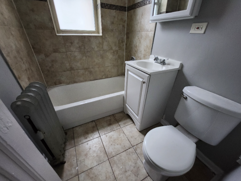 5911 W Huron St #2 - Photo 4 of 9