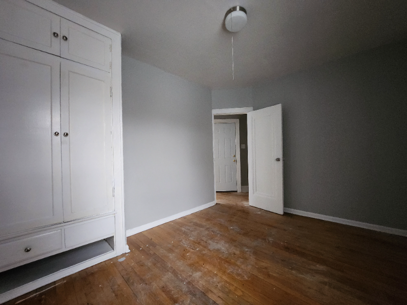 5911 W Huron St #2 - Photo 6 of 9