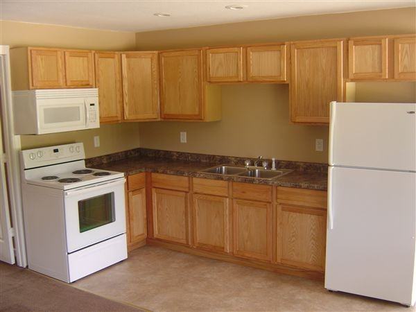 Emerald Apartments - Photo 3 of 10