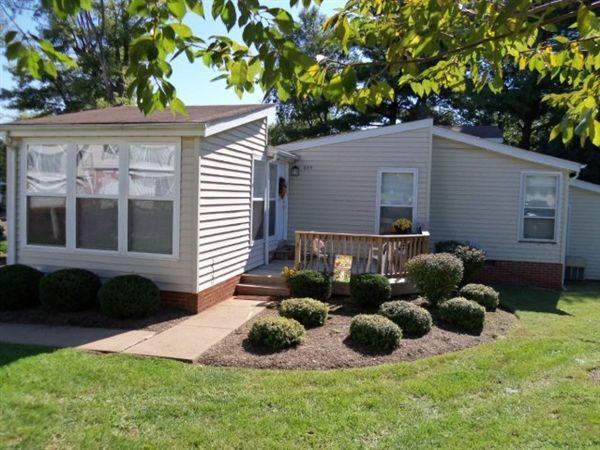 Mountain View Apartments - Photo 2 of 9