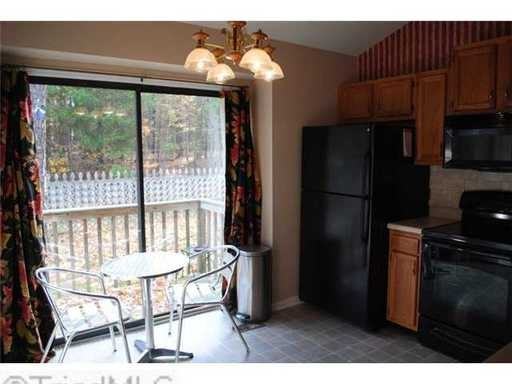 3214 Westbury Dr - Photo 3 of 13