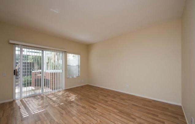 27830 Kimberly Dr - Photo 2 of 11