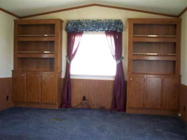 11989 Holiday Ln - Photo 2 of 13