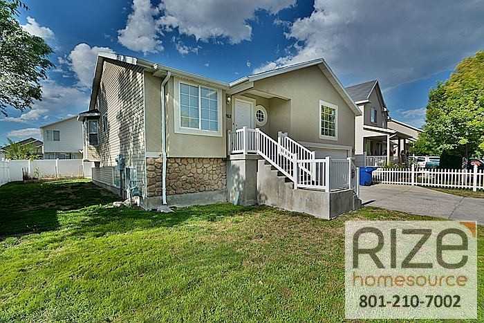 1762 W Irie Ln - Photo 2 of 21