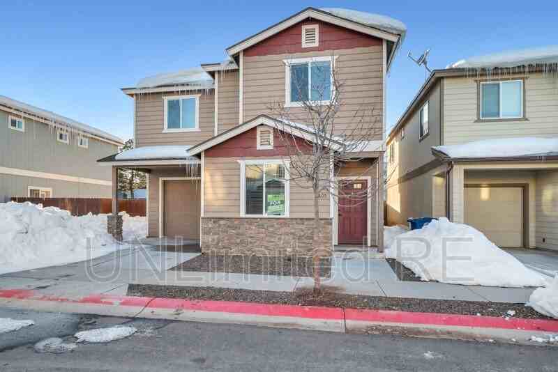 2805 S Flagstone Ln - Photo 2 of 22