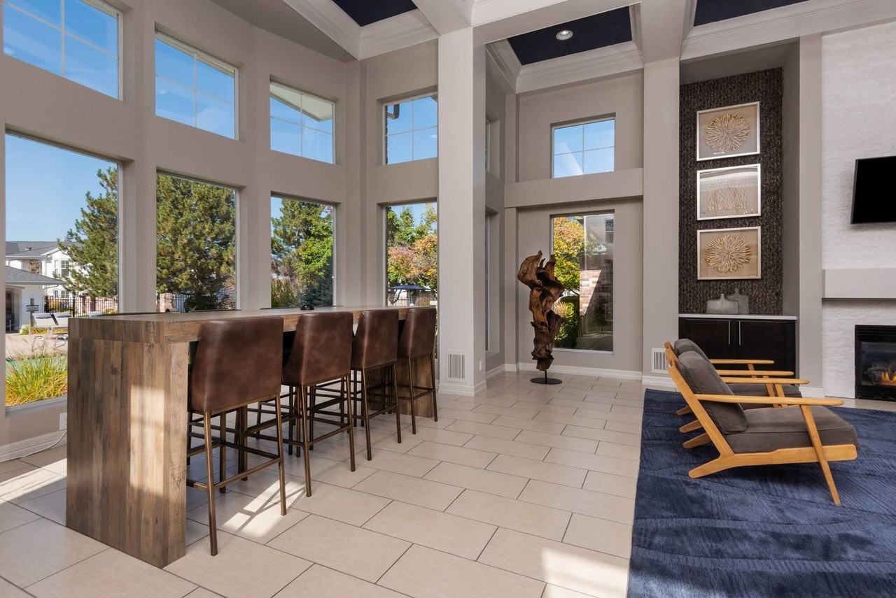 The Windsor - Photo 3 of 41