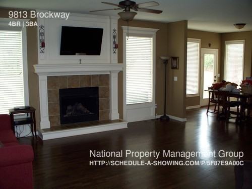 9813 Brockway St - Photo 2 of 17