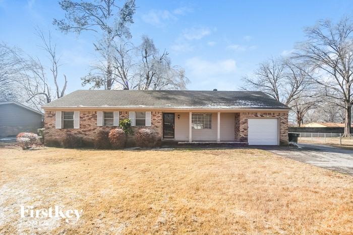 2643 Elmore Park Rd - Photo 2 of 15