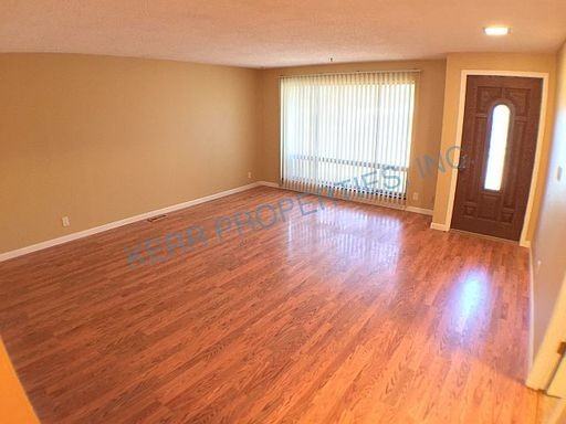 1582 NE 21st St - Photo 2 of 26