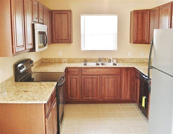 Oasis Sands Luxury Jacuzzi Beach Apts ( Apartments in Biloxi / Gulfport