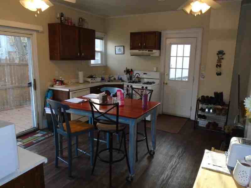 209 Fuller Ave Se - Photo 7 of 23