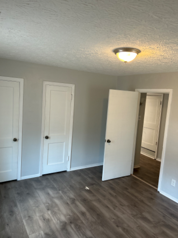 3790 Barron Ave - Photo 4 of 7