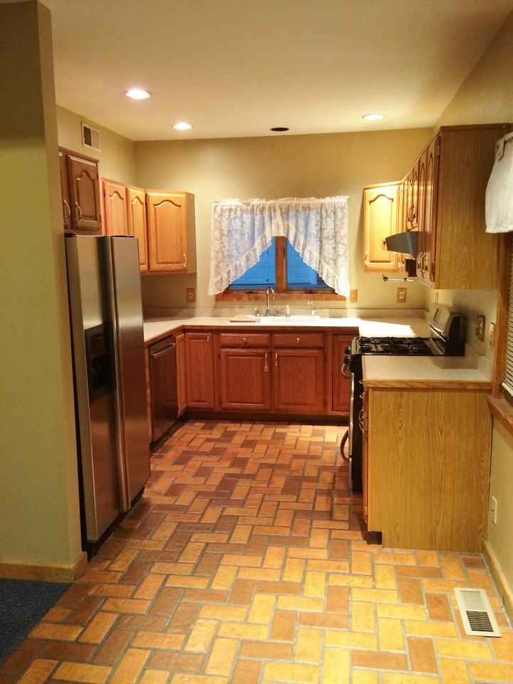 3832 Indian Hill Rd - Photo 2 of 24