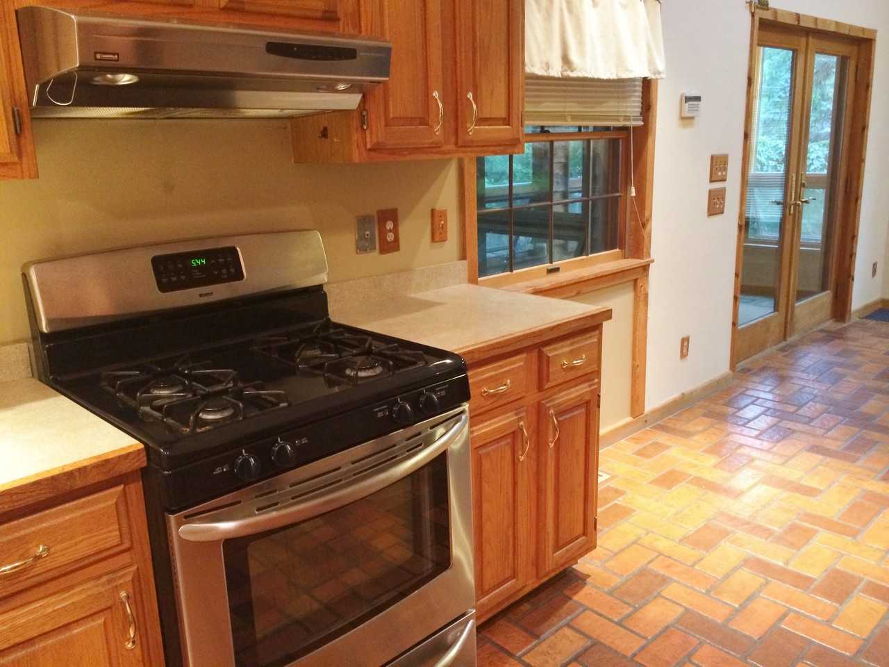 3832 Indian Hill Rd - Photo 3 of 24