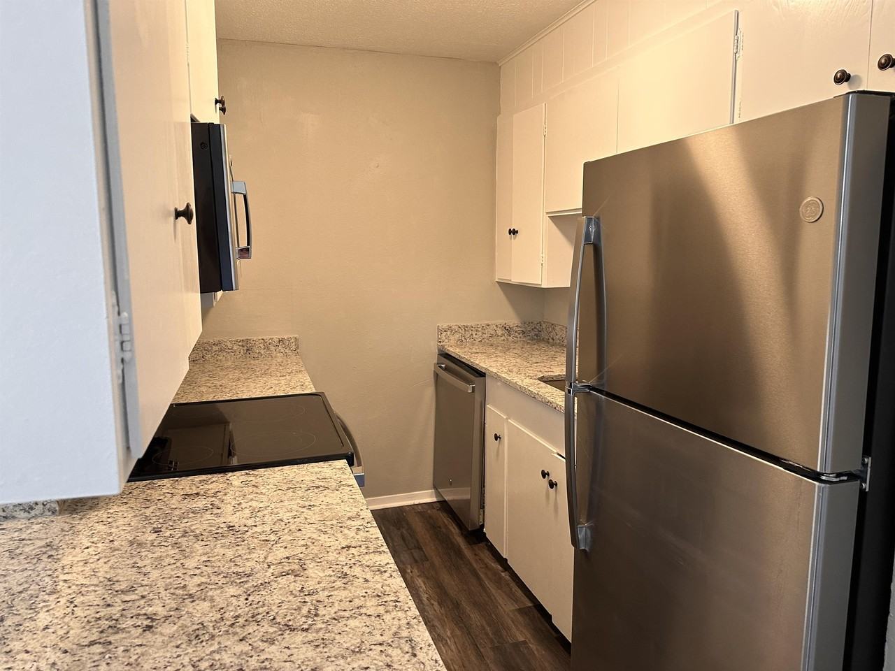 403 Main StreetApt 7 #7 - Photo 4 of 8