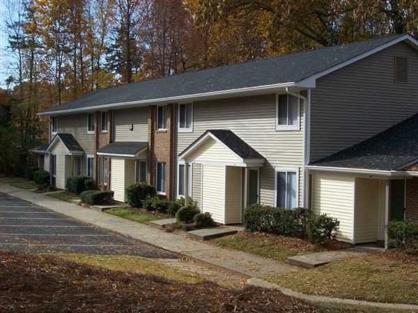 York Townhouses - Photo 2 of 3