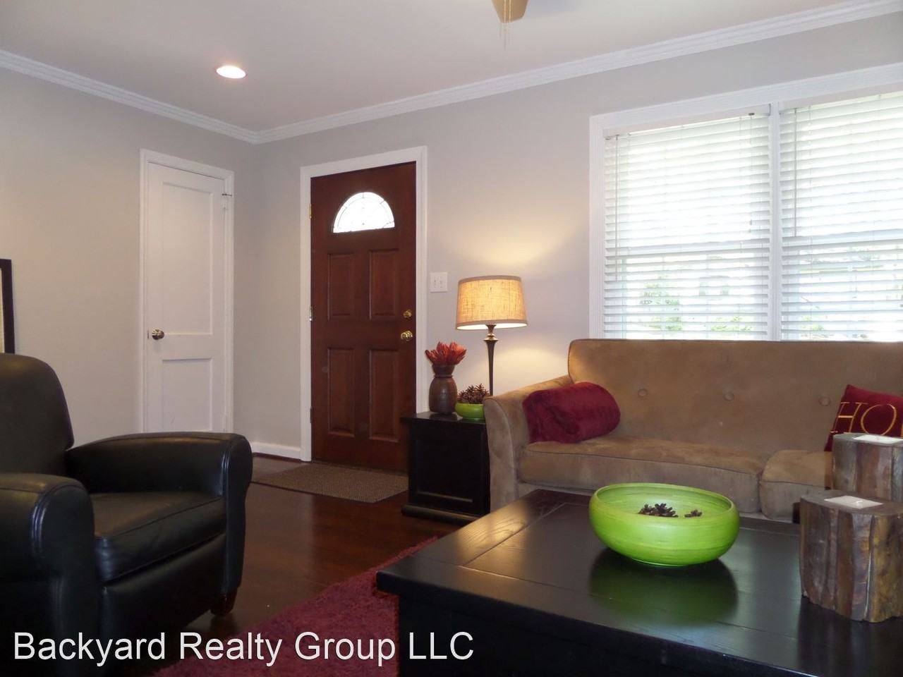 1010 Ridgecrest Dr Se - Photo 2 of 27