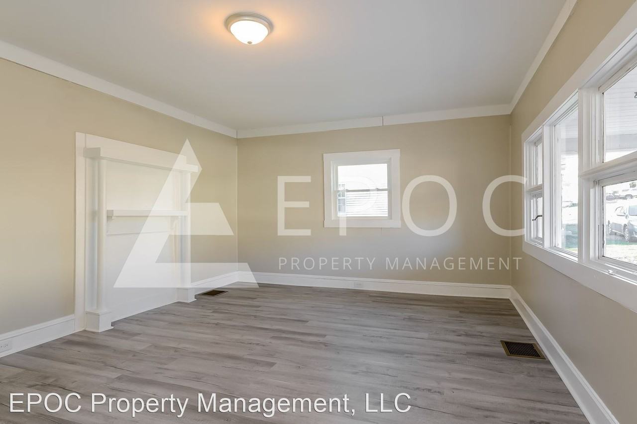 1904 E 3rd St - Photo 2 of 15