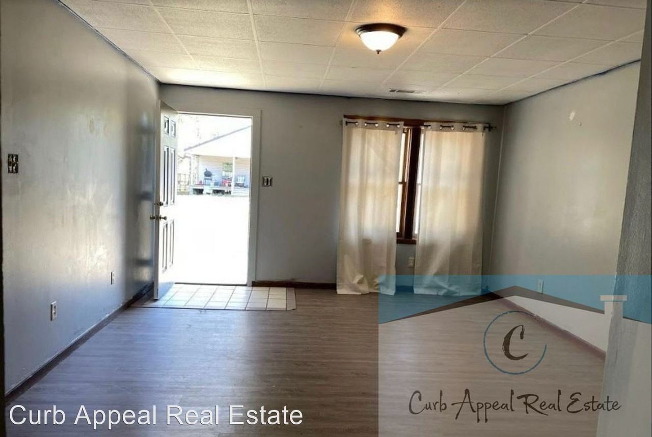 322 Gum Ave - Photo 2 of 17