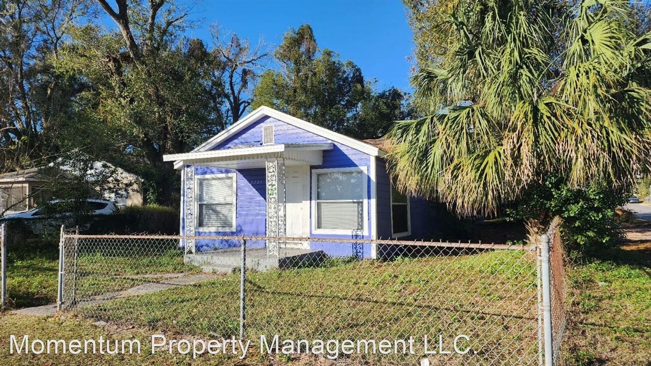 9224 N Brooks St, Tampa, FL 33612 4 Bedroom House for $2,200/month - Zumper