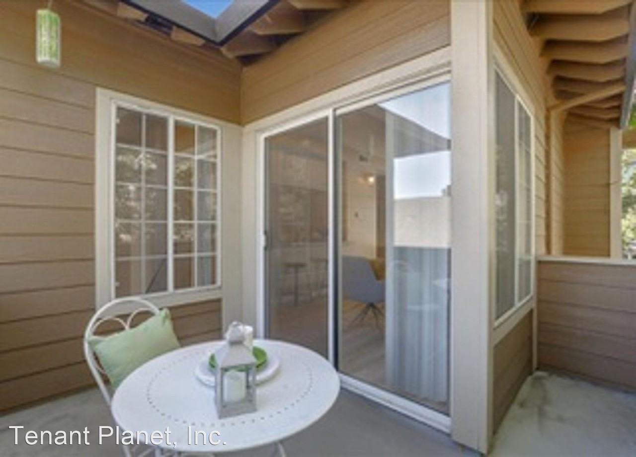 45 S 22nd St - Photo 3 of 31