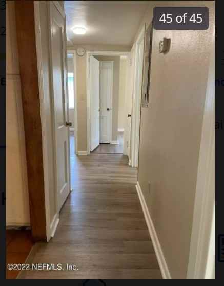 212 W 42nd St - Photo 7 of 31