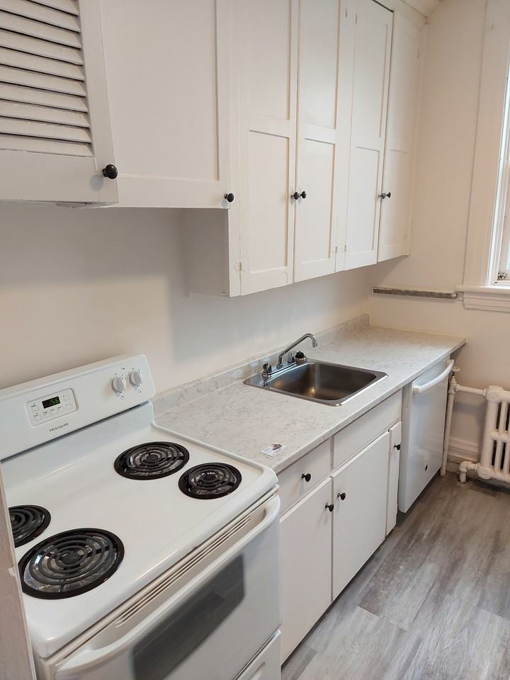 353 Frank Street #5 - Photo 2 of 28