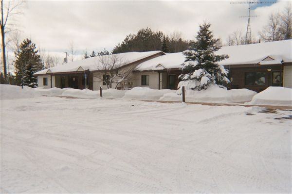 Maple Wood Apartments - Photo 2 of 8