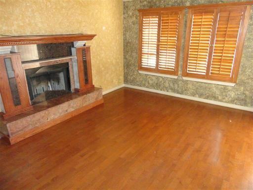 1600 Rebecca Ann Dr - Photo 3 of 25