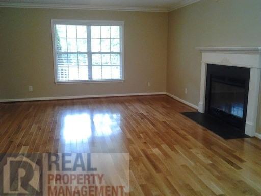 155 Cottonwood Ln - Photo 2 of 14