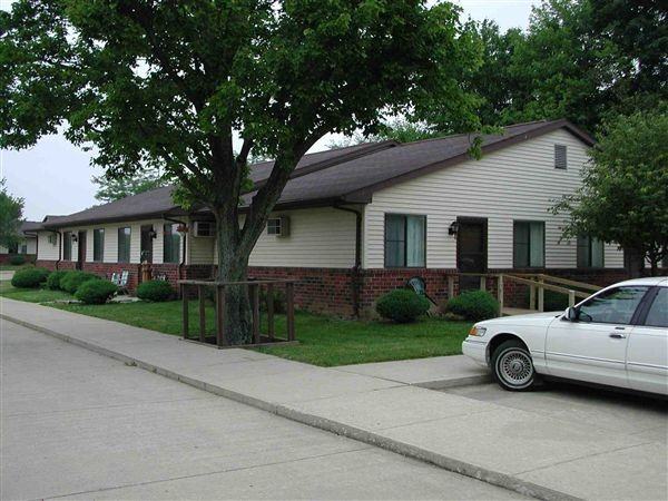 Station House Apartments - Photo 3 of 6