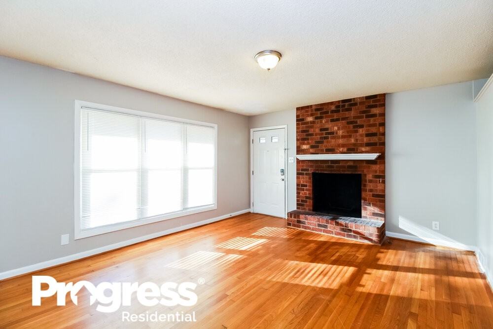 3808 Gentry St - Photo 3 of 16