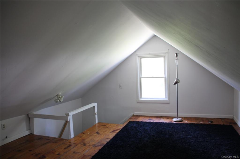 35 S Chestnut St #B - Photo 4 of 5