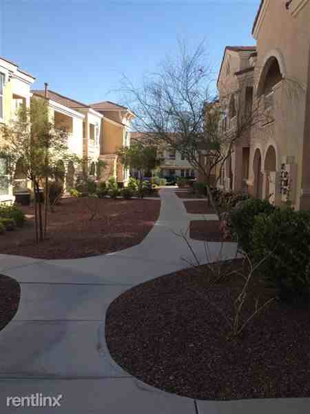 Chateau Versailles 2165 - $799 - 1BR - Photo 3 of 7
