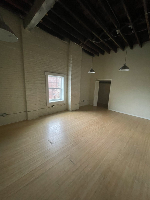 1009 Jefferson Street - Photo 7 of 12