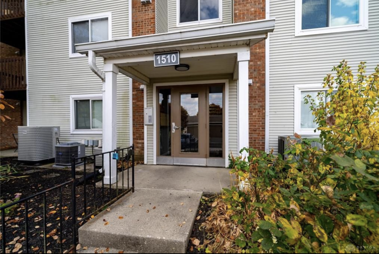 1510 Lake Pointe Way #6 - Photo 2 of 18