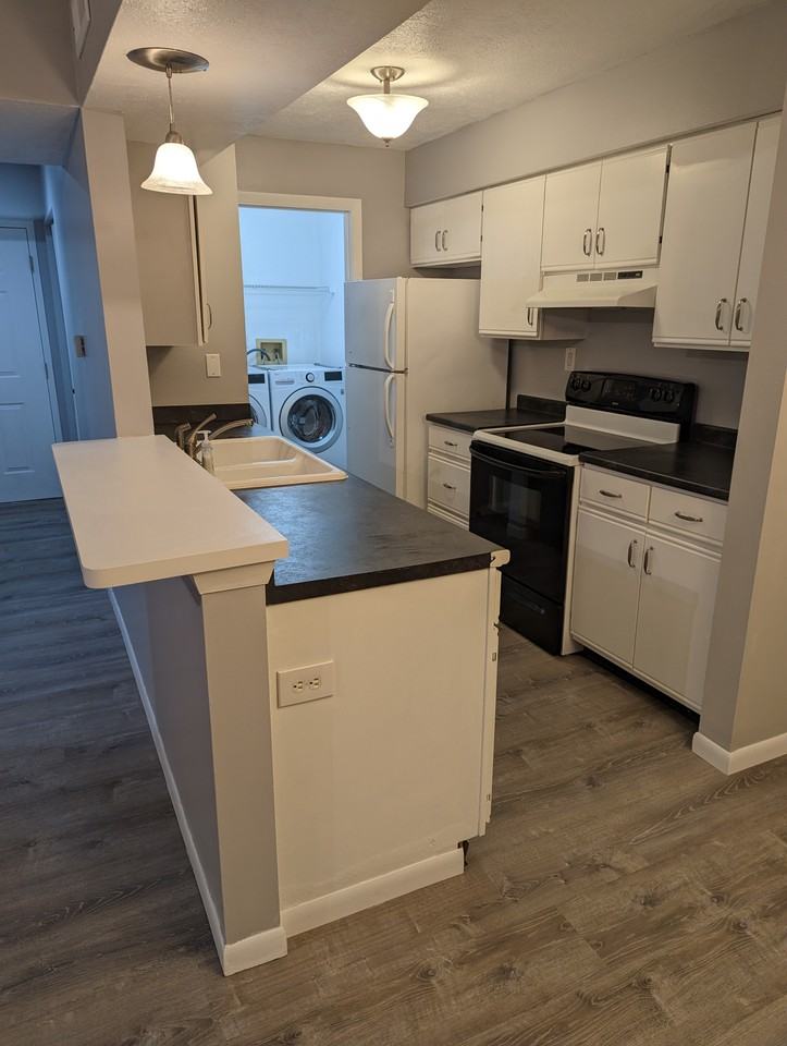 1510 Lake Pointe Way #6 - Photo 3 of 18